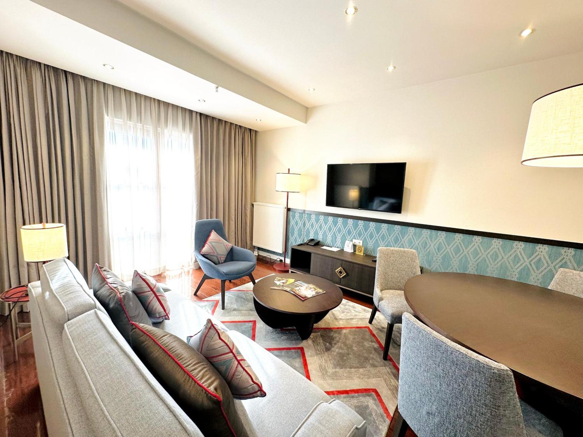 Somerset City Centre Atyrau Luaran gambar