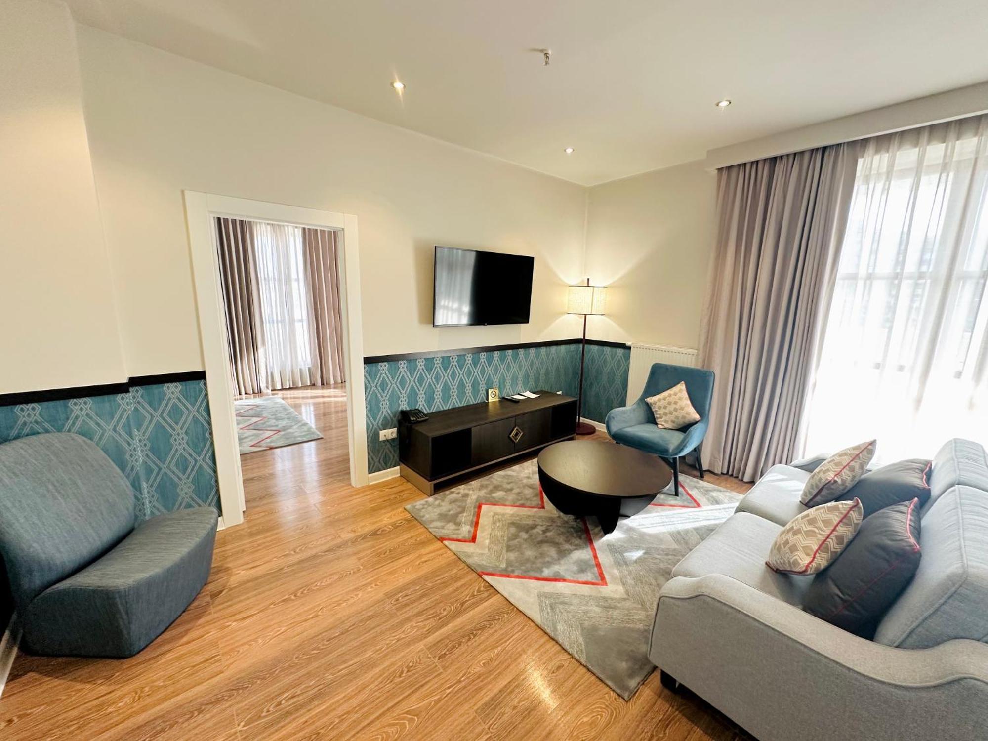 Somerset City Centre Atyrau Luaran gambar