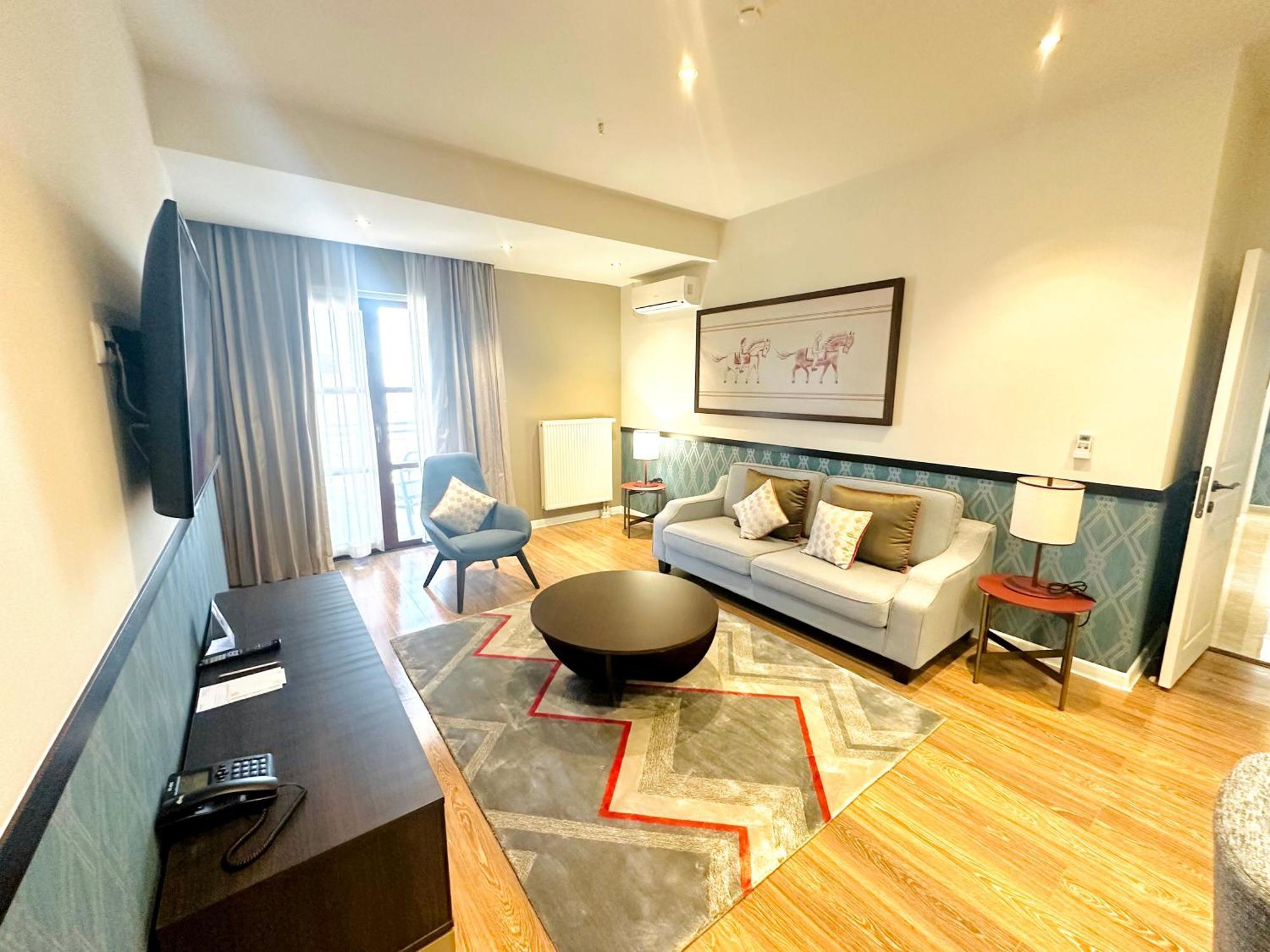 Somerset City Centre Atyrau Luaran gambar